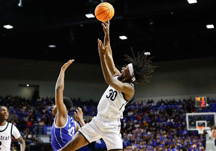 AAA Finals LR Central vs Bryant__00051